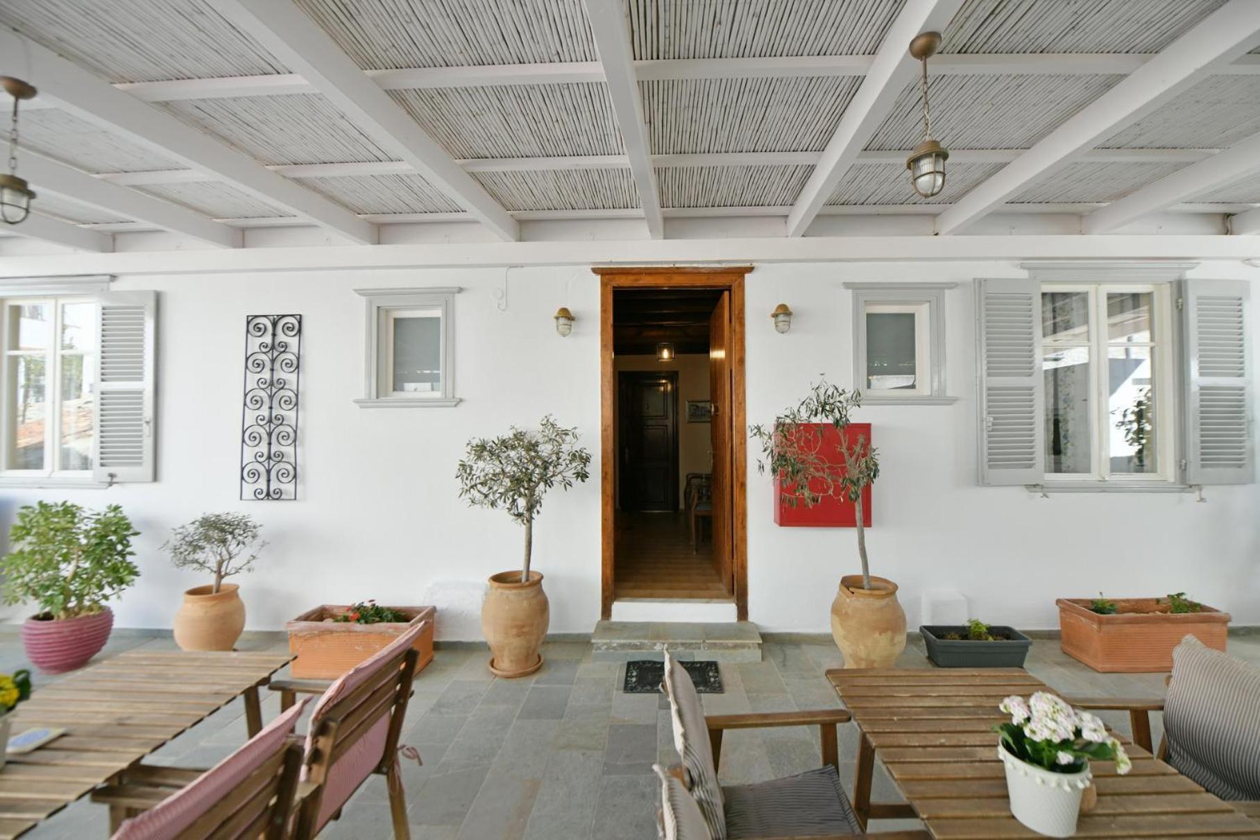 Athina Guesthouse イドラ エクステリア 写真
