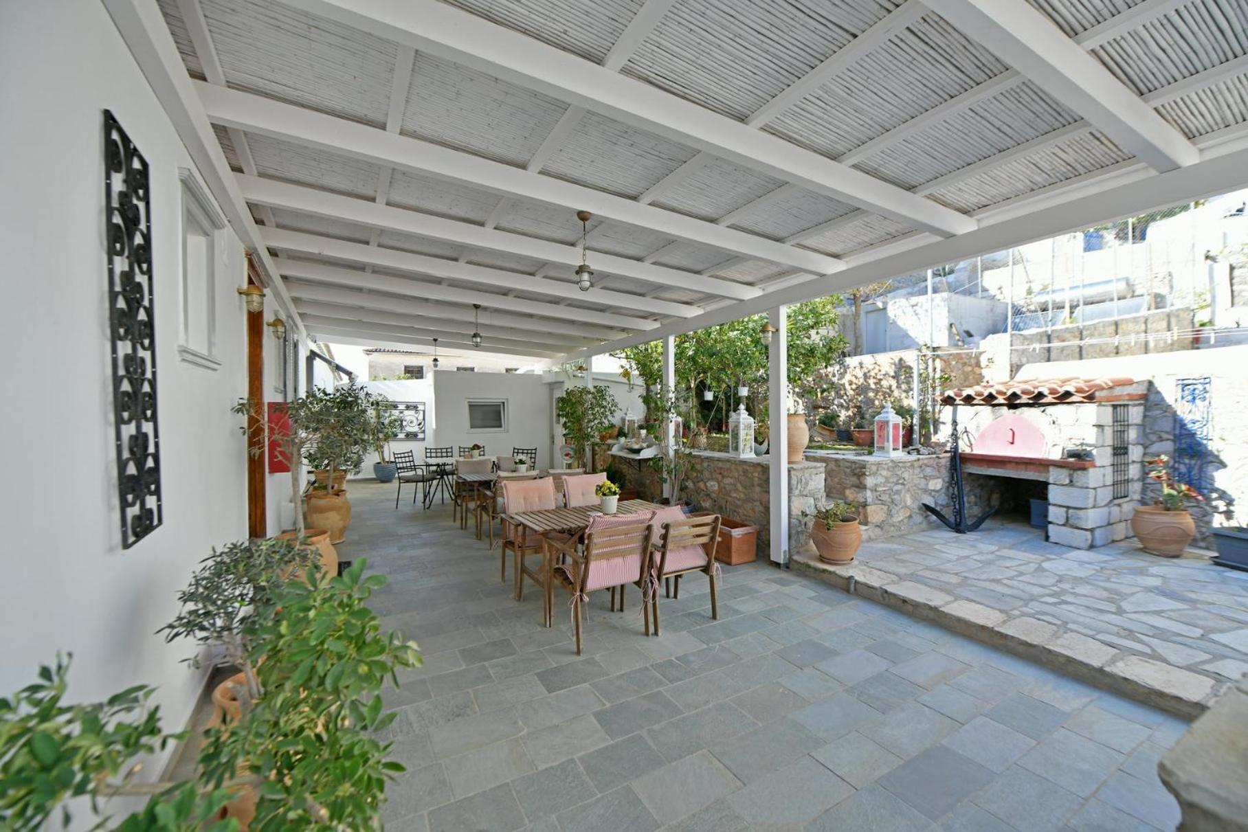Athina Guesthouse イドラ エクステリア 写真