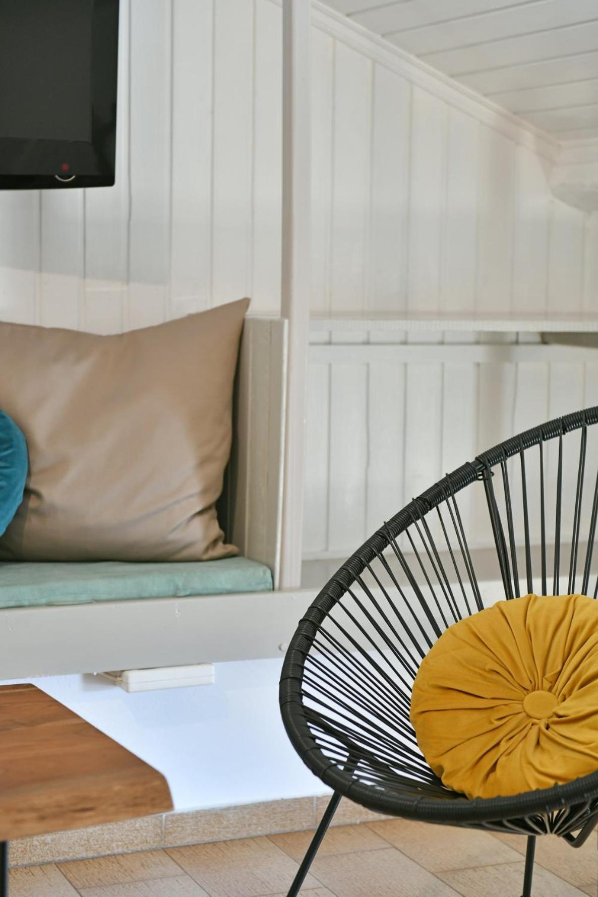 Athina Guesthouse イドラ エクステリア 写真