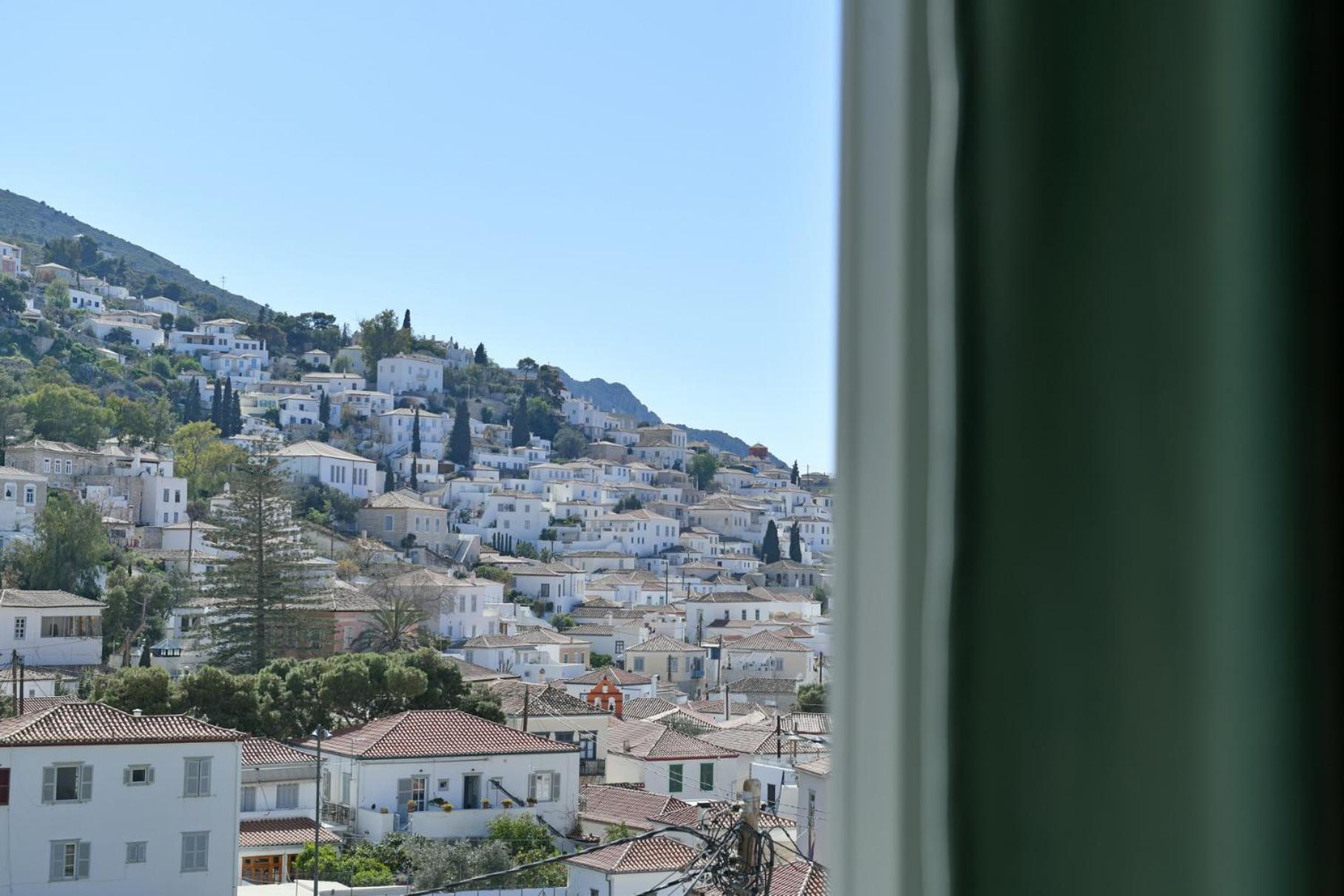 Athina Guesthouse イドラ エクステリア 写真